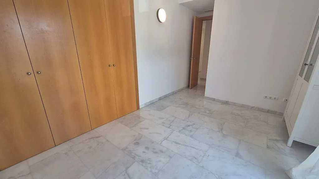 Toad - Seafront Apartment with Terrace in El Coll d'en Rabassa