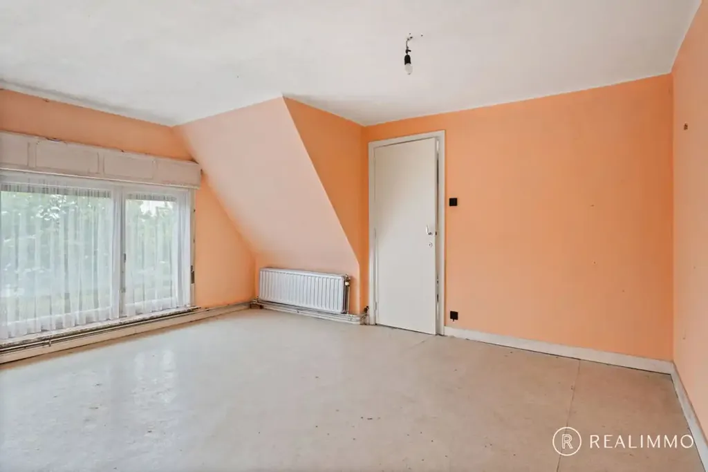 Toad - Renovatable House with Double Garage in Avelgem