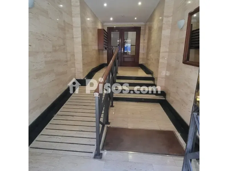 Entrée - Modernised Flat with Exterior Views in Indautxu