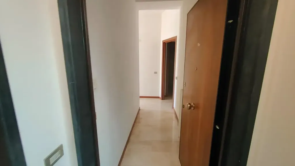 Esik - Apartment with Terraced View in Chiavari