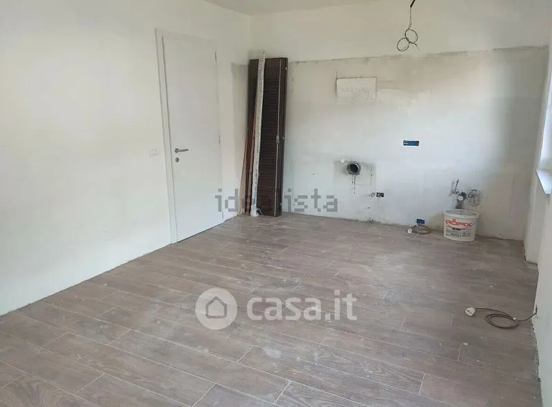 Pièces - Rearranged Apartment with Balcony in Nalles