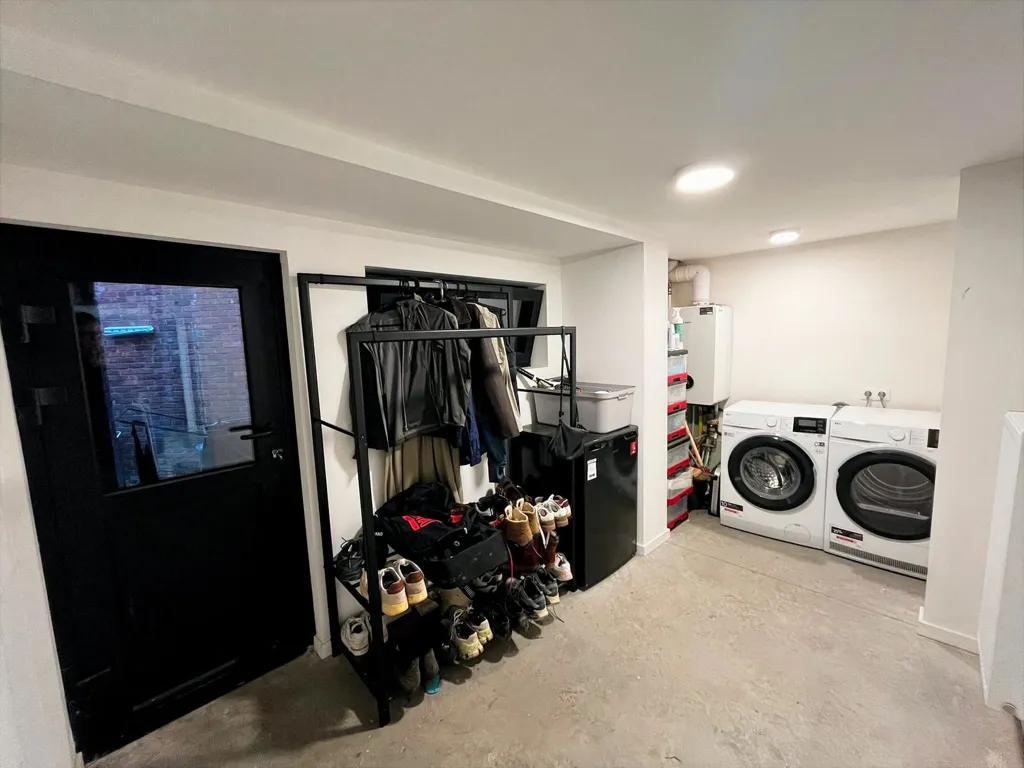 Buanderie - Rijwoning Moderne avec Garage à Nijlen