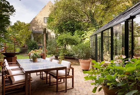 courtyard