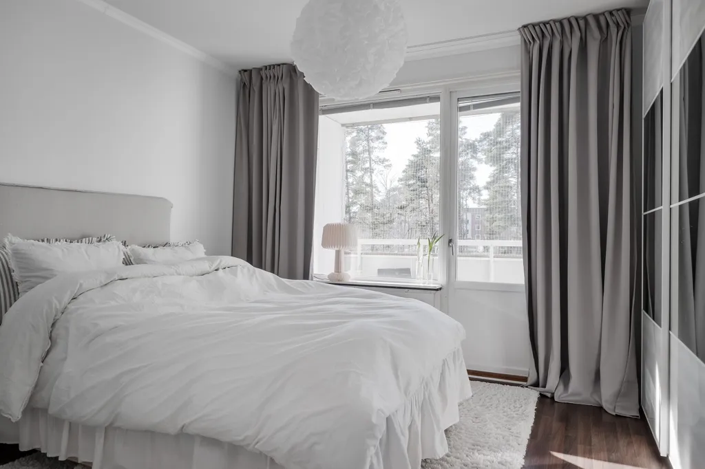 Chambres - Two-Bedroom Flat with Three Balconies in Åsa