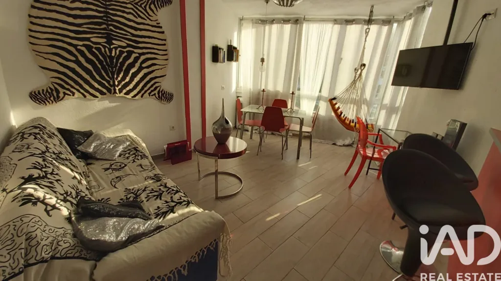 Elutuba - First-Line Beach Apartment with Pool in Ur Algaida