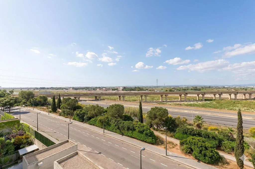 Rõdu - Duplex with Pool and Terraces in Valencia