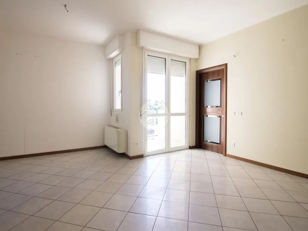 Elutuba - Second Floor Flat with Balcony in Garbagnate Milanese