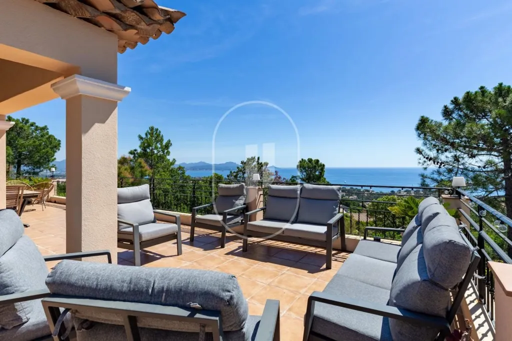 Terrass - Villa with Panoramic Sea View in Les Issambres
