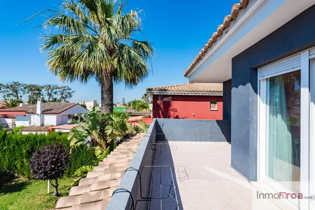 Balcone - Chalet with Pool in Benicàssim