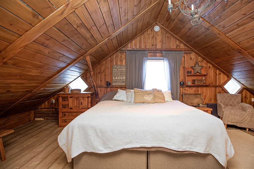 Chambres - Rustic Timber House with Farmyard in Lastukoski