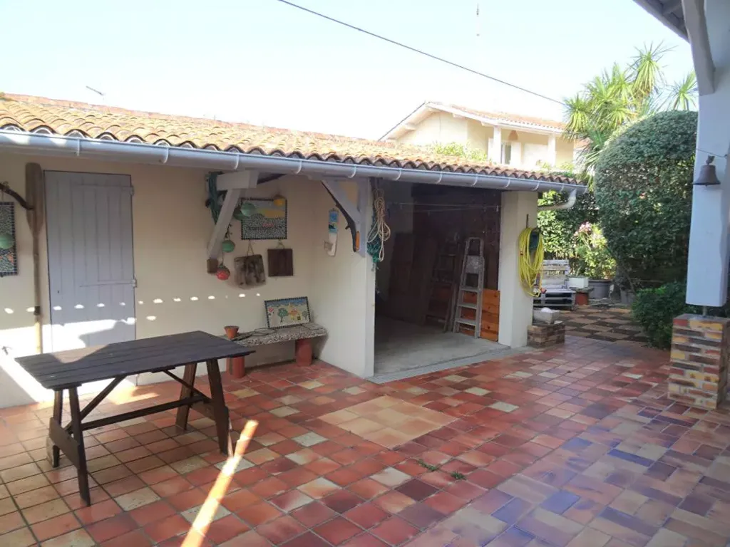 Terrass - Spacious House with Annexe in Andernos Centre