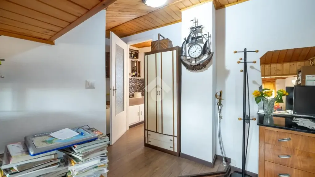 Entrée - Semi-detached House with Panoramic View in Marentino