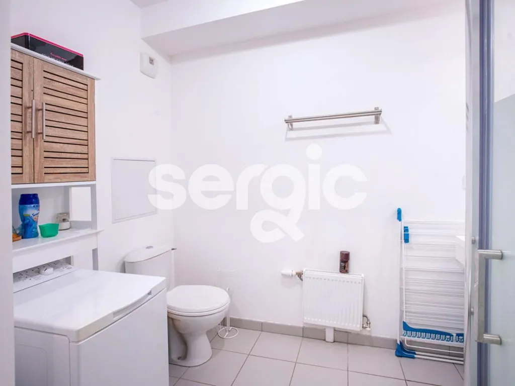 Salles de bain - Studio à la Gare de Pontoise avec Parking