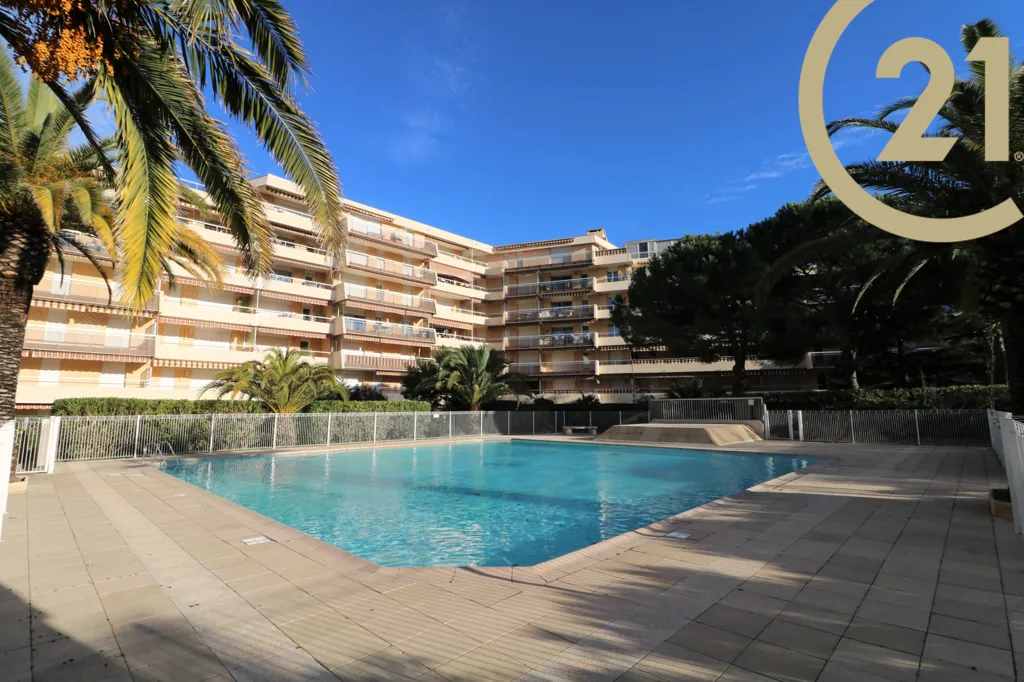 Bassein - T2 Apartment with Sea View in Fréjus Plage