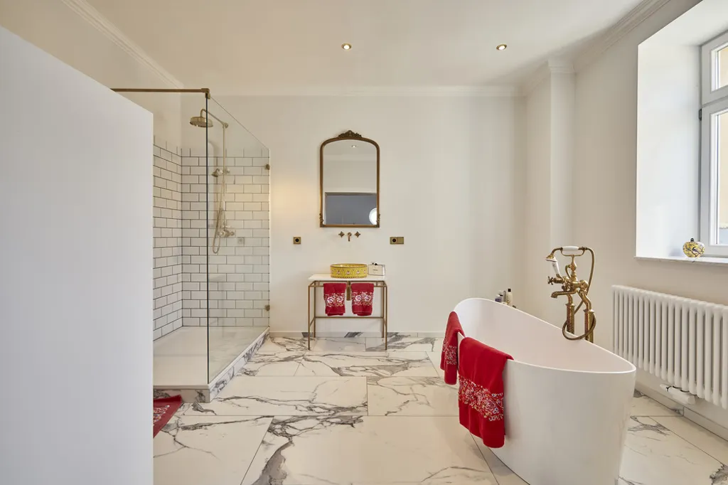 Salles de bain - Maison de Maître Rénovée à Mondorf-les-Bains