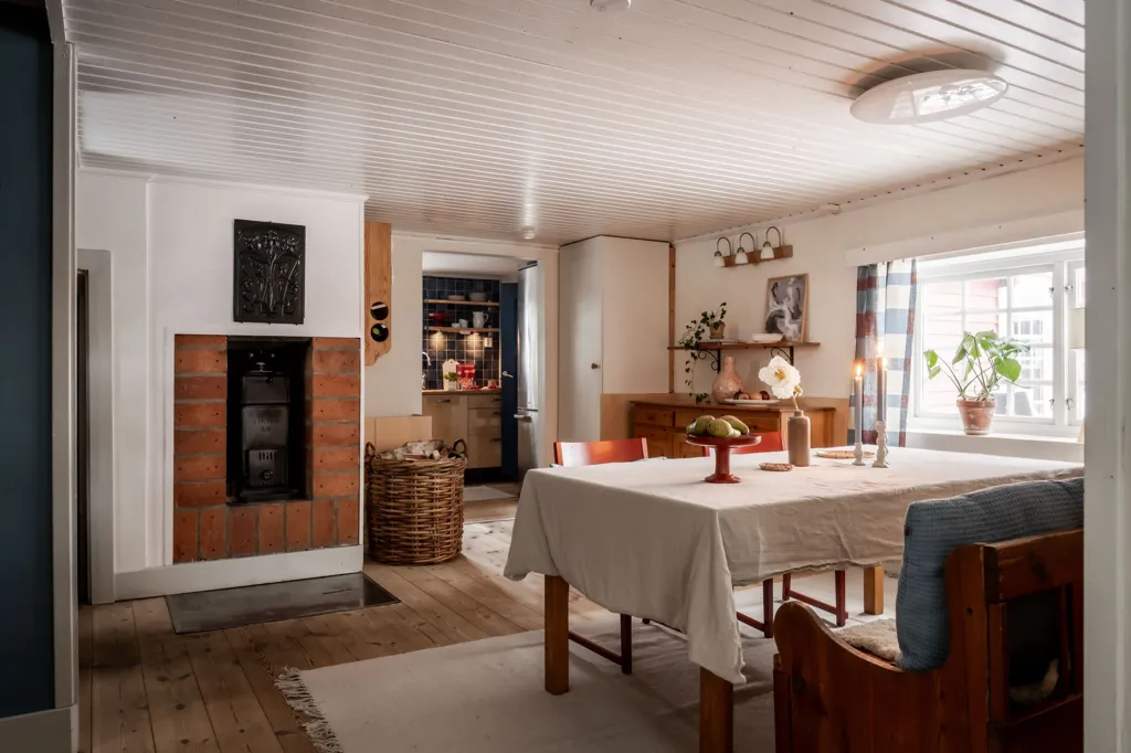 Salle à manger - Charming Two-Storey Villa with Lake View in Sandared