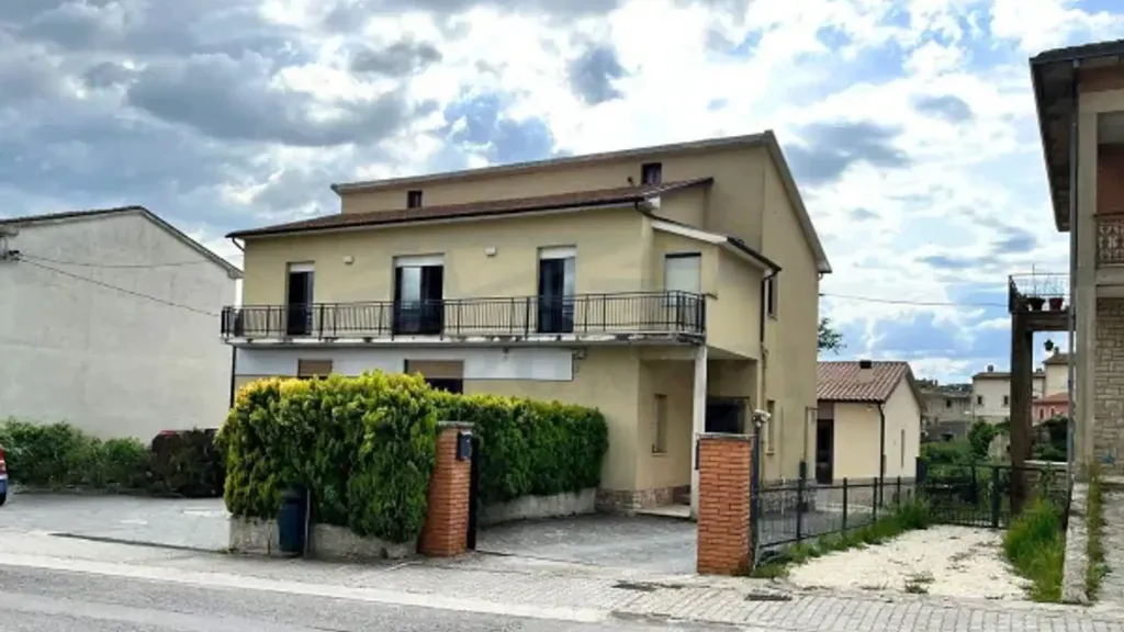 Välivaade - Spacious Apartment with Balcony in Massa Martana