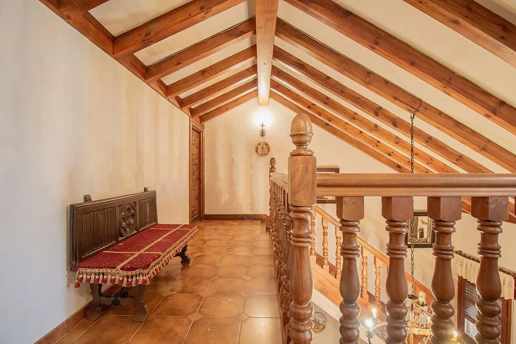 Pièces - Rustic House with Pool and Terrace in Carmena
