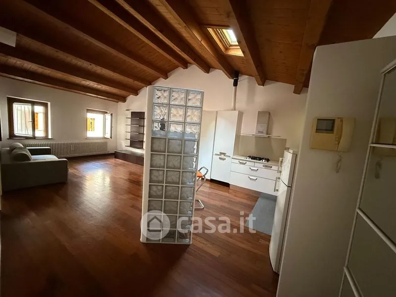 Elutuba - Refurbished Flat with High Ceilings in Udine Centre