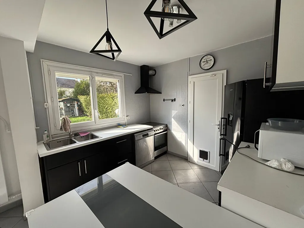 Köök - Spacious Flat with Terrace in Trilport