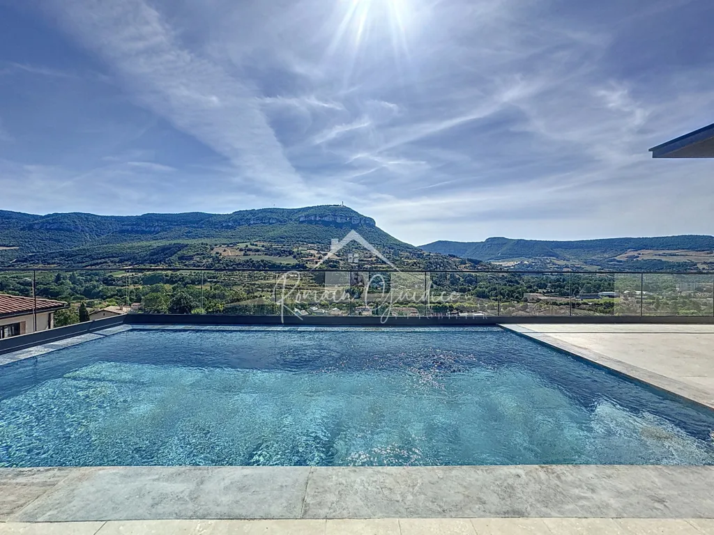 Piscine - Villa Contemporaine avec Vue Panoramique à Millau