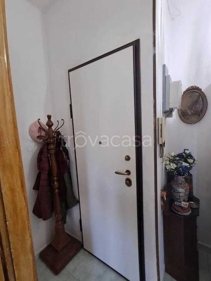 hallway_entrance
