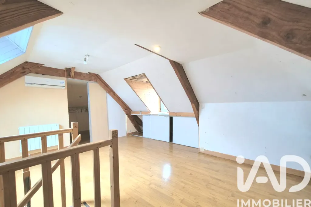 Pièces - Maison de Campagne avec Jardin à Varetz