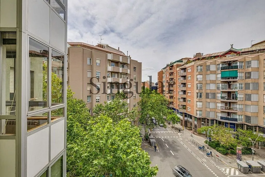 Balcon - Apartment with South-West View in La Nova Esquerra de l'Eixample