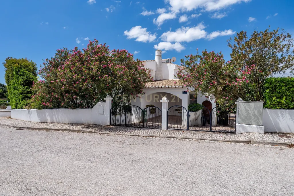 Exterior - Sea View Villa with Pool in Alvor