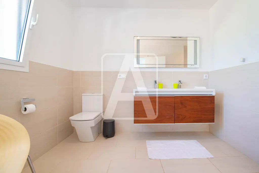 Salles de bain - Mediterranean Villa with Sea Views in Benissa
