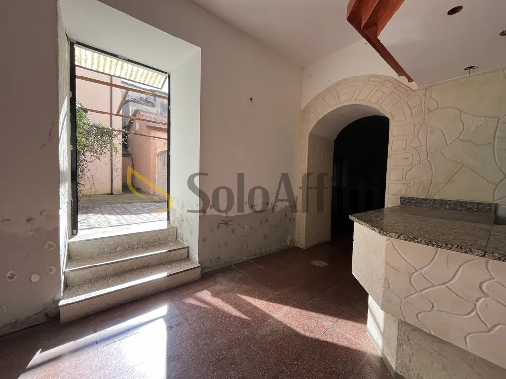 Entrée - Commercial Space with Street Frontage in Catanzaro