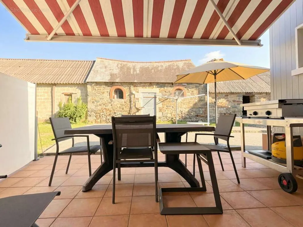 Terrass - Atypical House with Garden near Morlaix