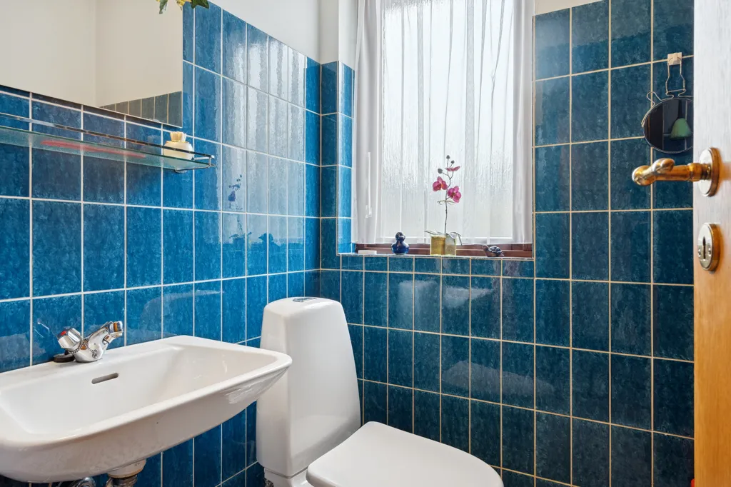 Vannitoad - Well-Maintained Villa with Carport in Viborg