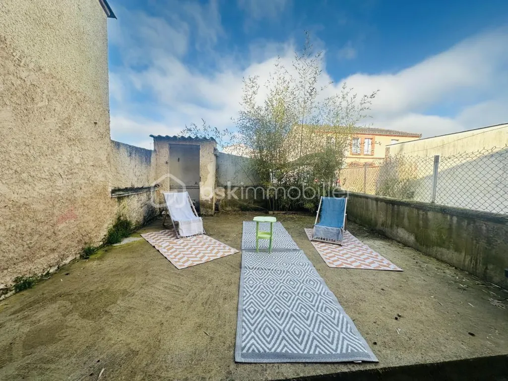 Terrass - City House with Courtyard in Ondes