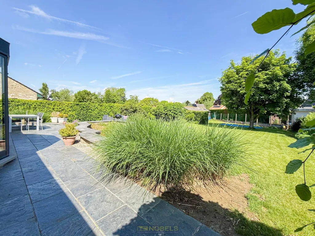 Aed - Instapklare Villa with Garage in Wortegem