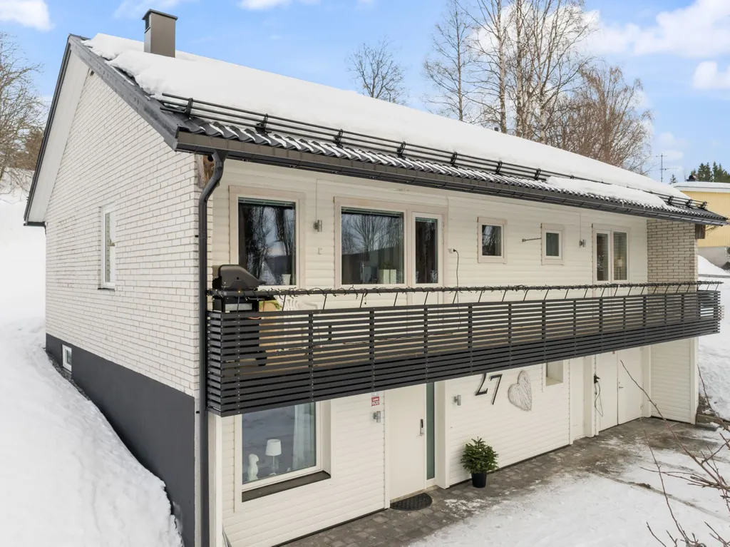 Extérieur - Suterräng House with Renovated Kitchen in Örnsköldsvik