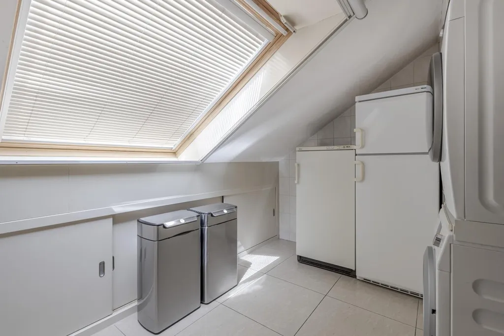Buanderie - Penthouse with River View in Boven-Hardinxveld