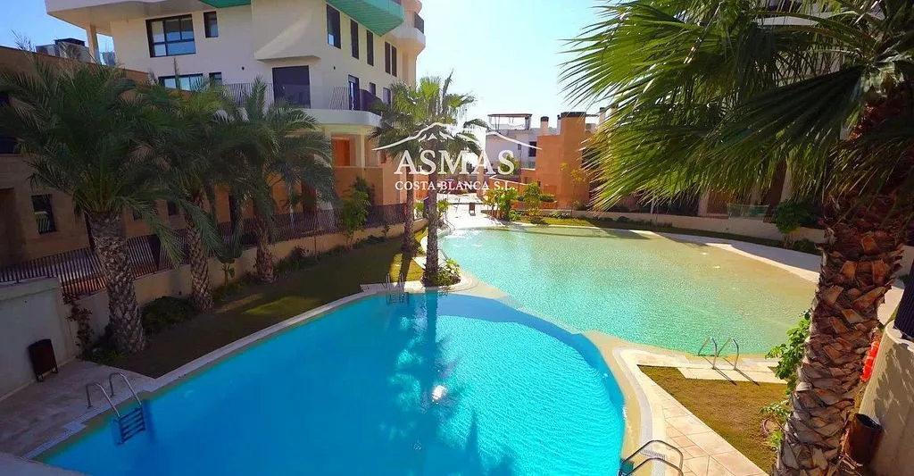 Bassein - Seafront Apartment with Pool in Villajoyosa