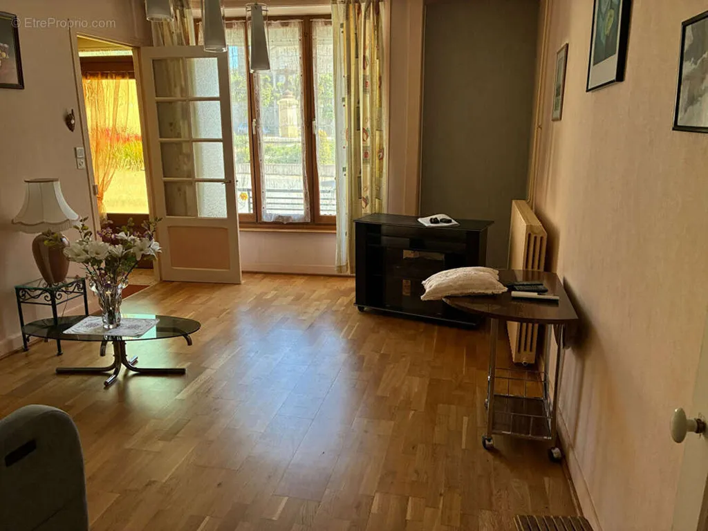 Maison 5 pièces à Voray-Sur-L'ognon