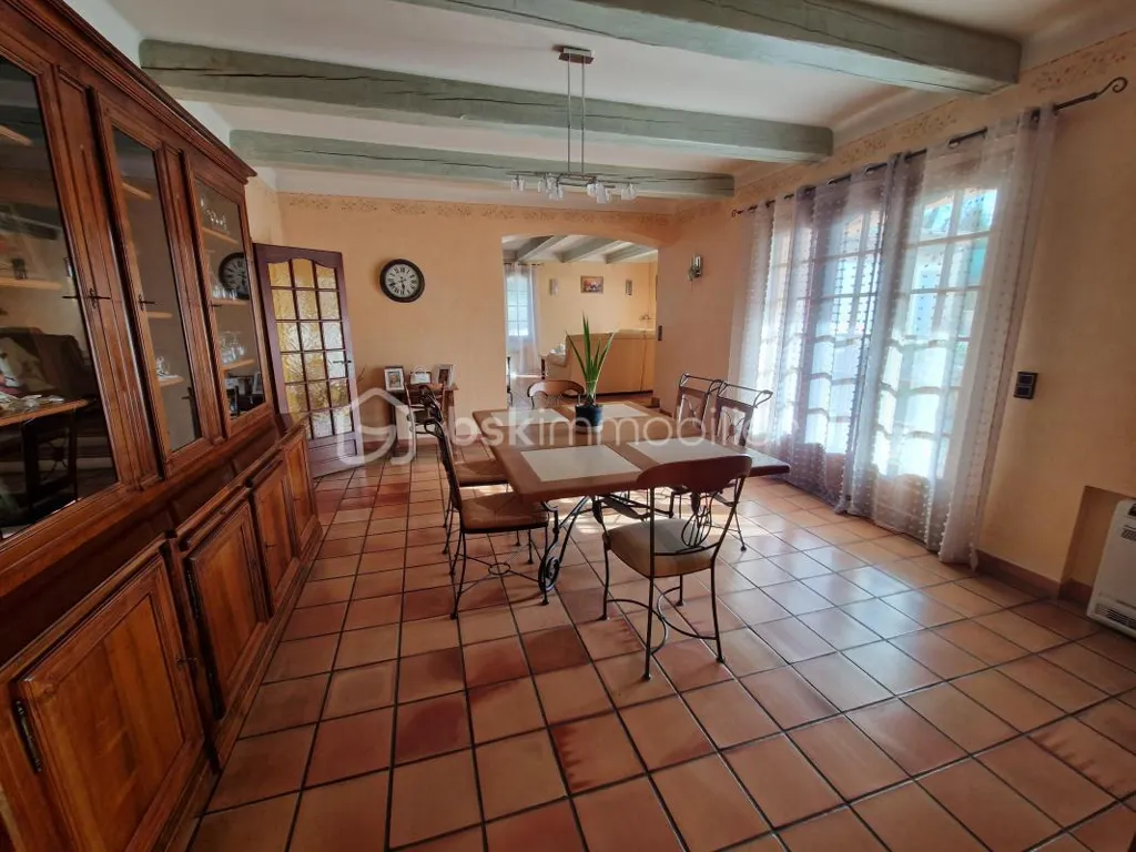 Salle à manger - Villa avec Piscine et Appartement Indépendant