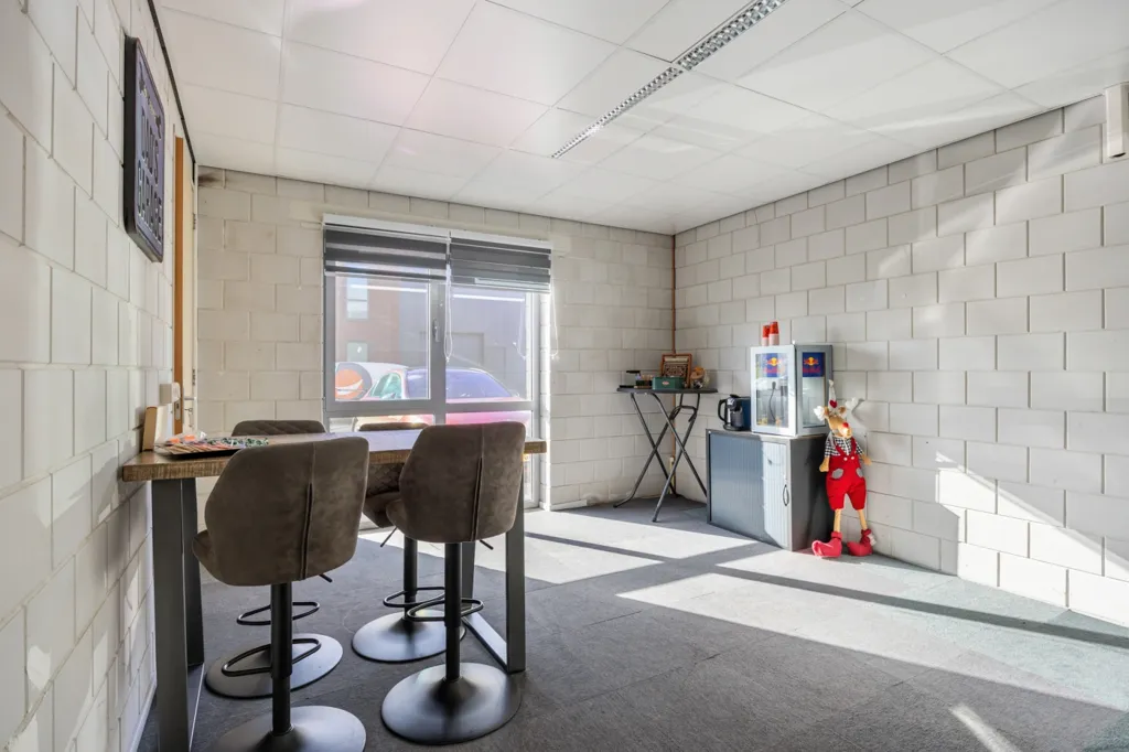 Kabinet - Detached House with Business Hall in Breda