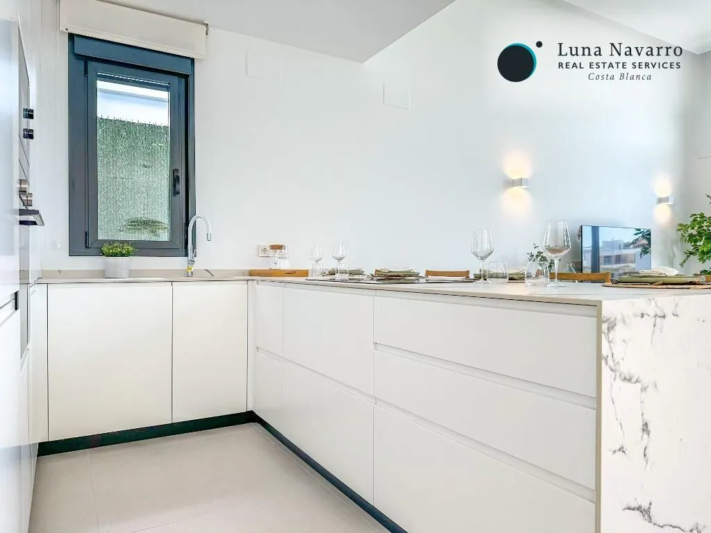 Kitchen - Modern Villa with Sea View in Finestrat