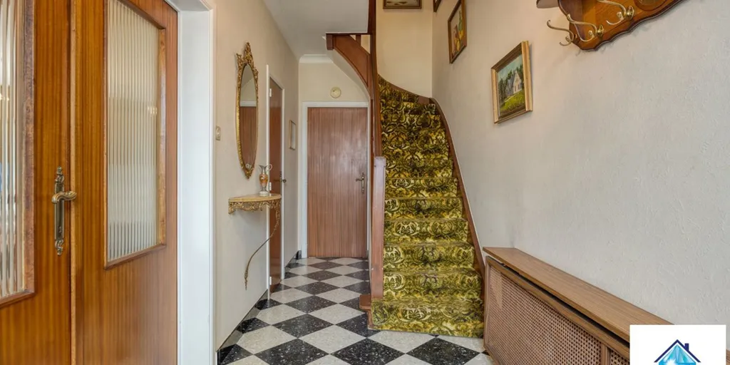 Toad - Half-Open House with Garden in Eppegem