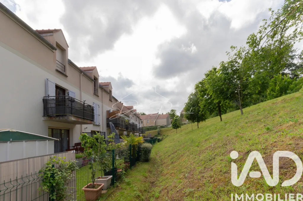 Jardin - Appartement Récemment Construit avec Terrasse à Maffliers