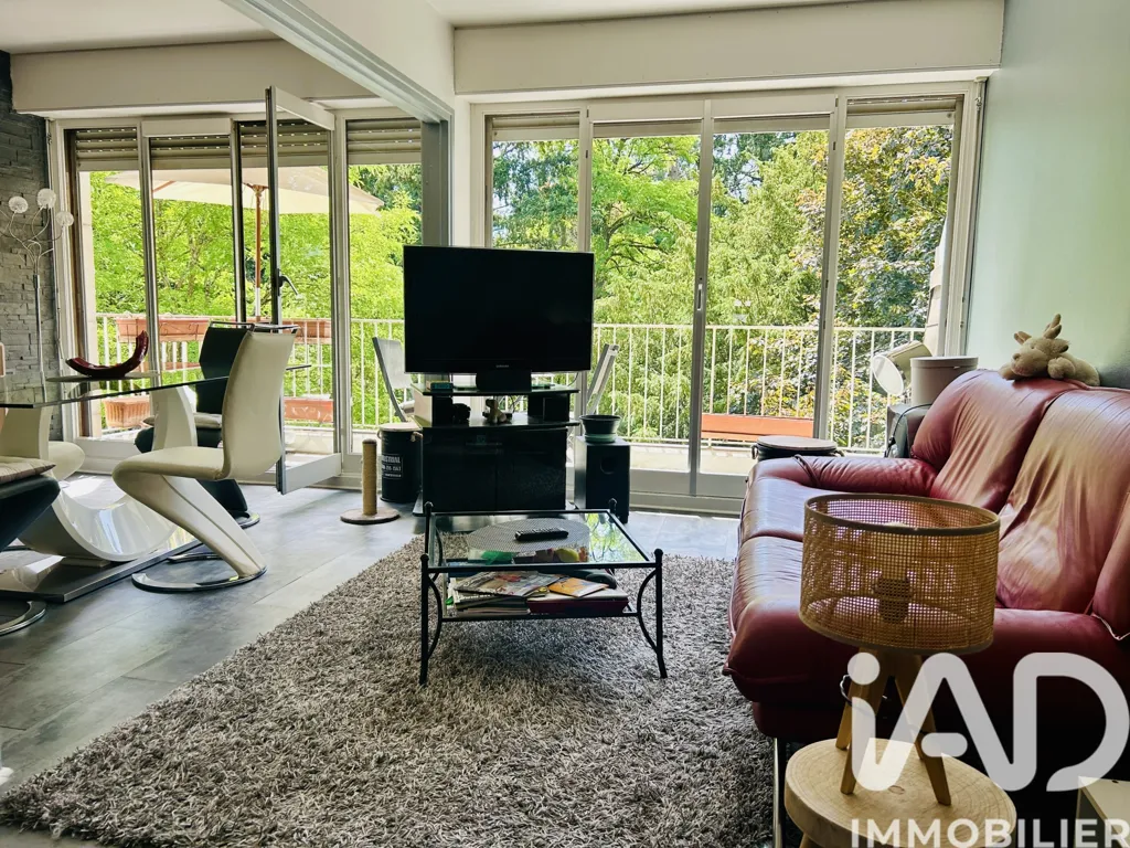 Séjour - Appartement T3 avec Balcon et Parking à Orléans