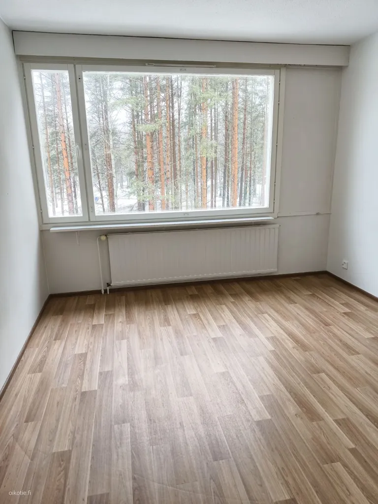 Toad - Bright Triangular Flat with Balcony in Kirkonkylä
