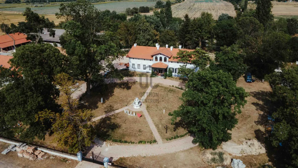 Õhuvaade - Historic Villa with Event Space in Nemesvita