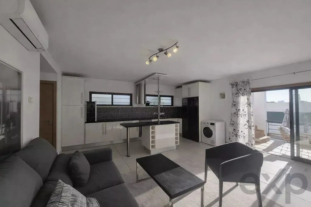 Elutuba - Luxury Triplex with Pool in Ferragudo