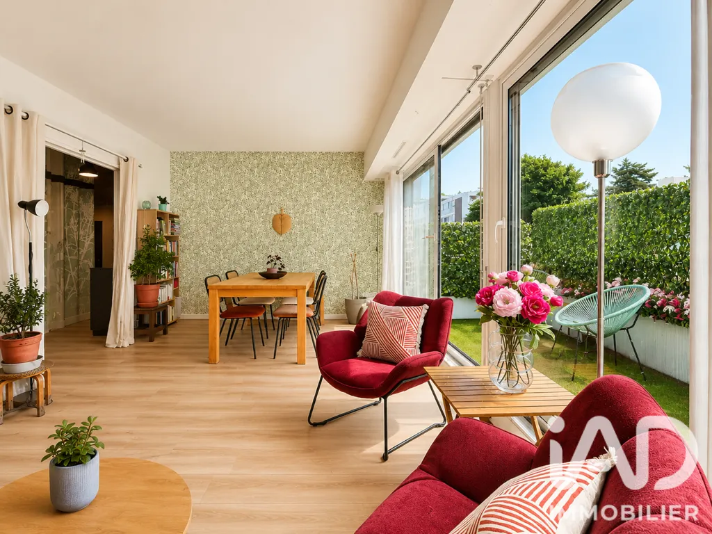 Séjour - Appartement 3 Pièces avec Balcon à Garches