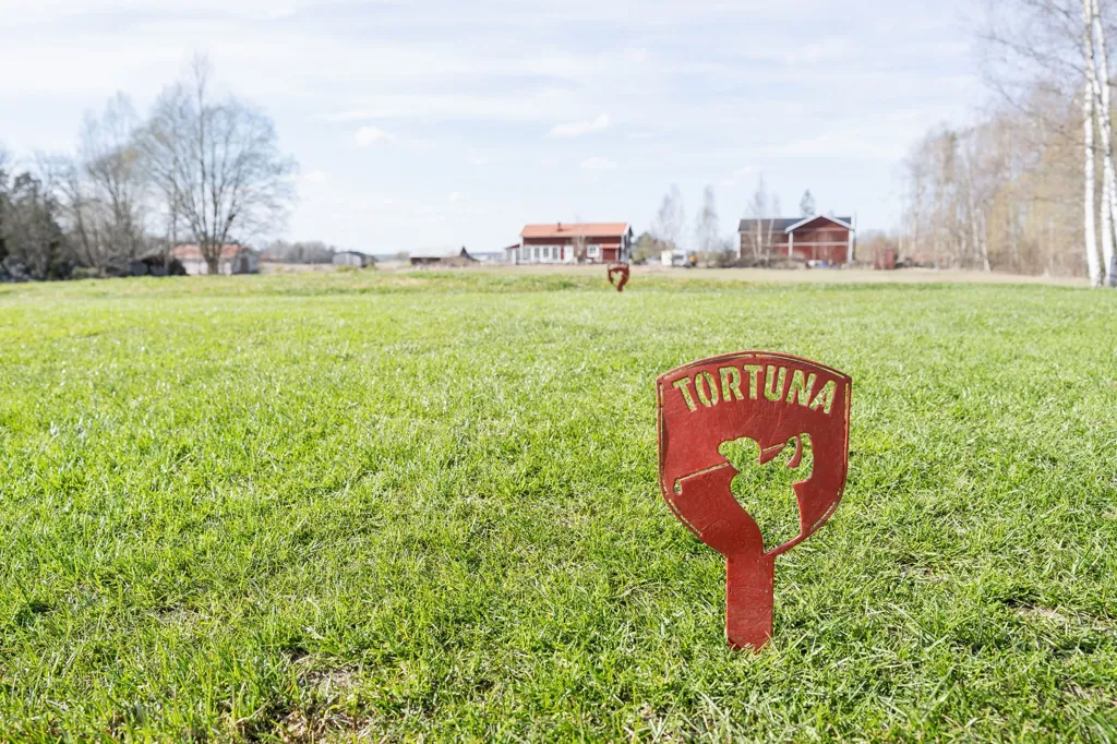 Garden - Nature-Adjacent Plot in Tortuna, Västerås